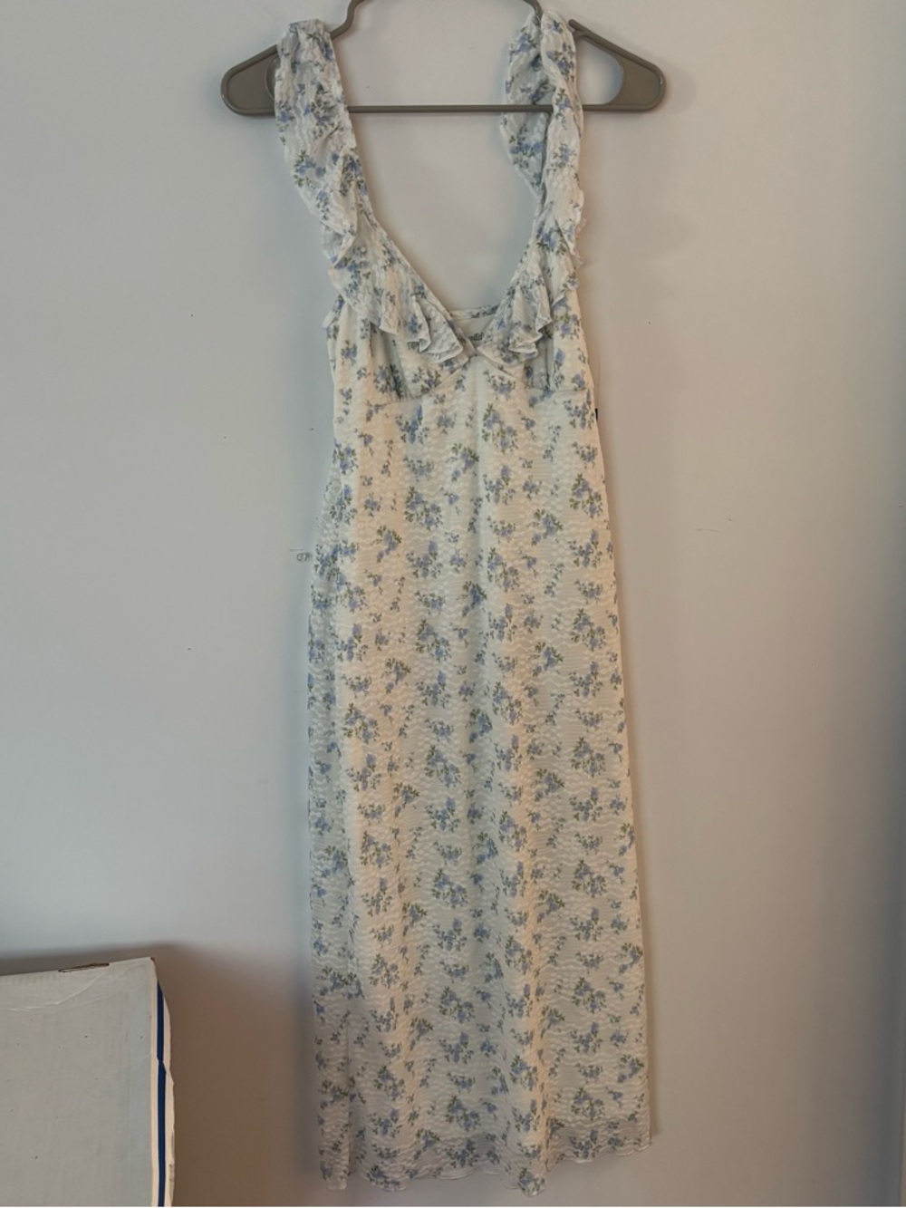 brand new! wild fable white, blue & green floral lace ruffle midi/maxi dress🩵
